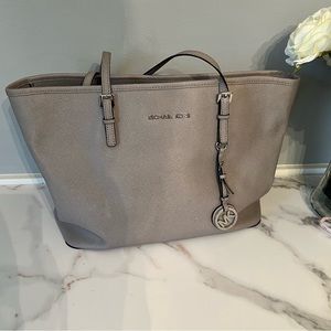 Michael Kors Tote